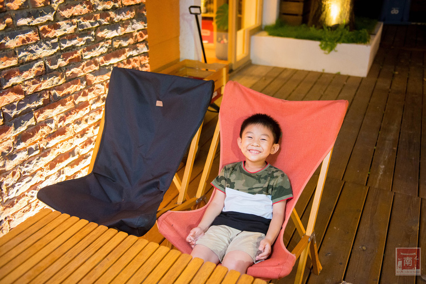 【台南美食】比臉大的海鮮燉飯讓你吃飽飽｜義式結合台式餐酒館料理｜經典台啤燉雞｜度小月海鮮義大利麵｜紹興雞翅｜生日訂位還送壽星禮~~沃野18 - 南人幫