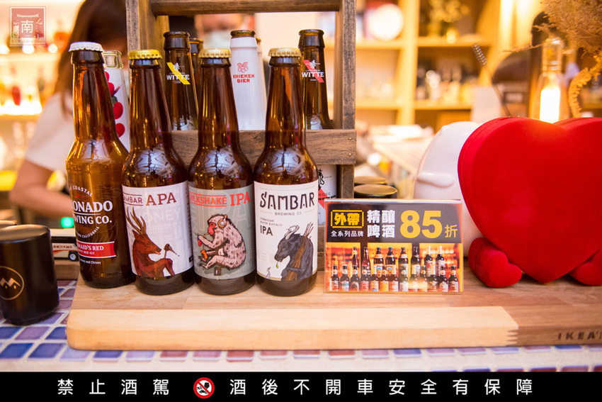 【台南美食】比臉大的海鮮燉飯讓你吃飽飽｜義式結合台式餐酒館料理｜經典台啤燉雞｜度小月海鮮義大利麵｜紹興雞翅｜生日訂位還送壽星禮~~沃野18 - 南人幫