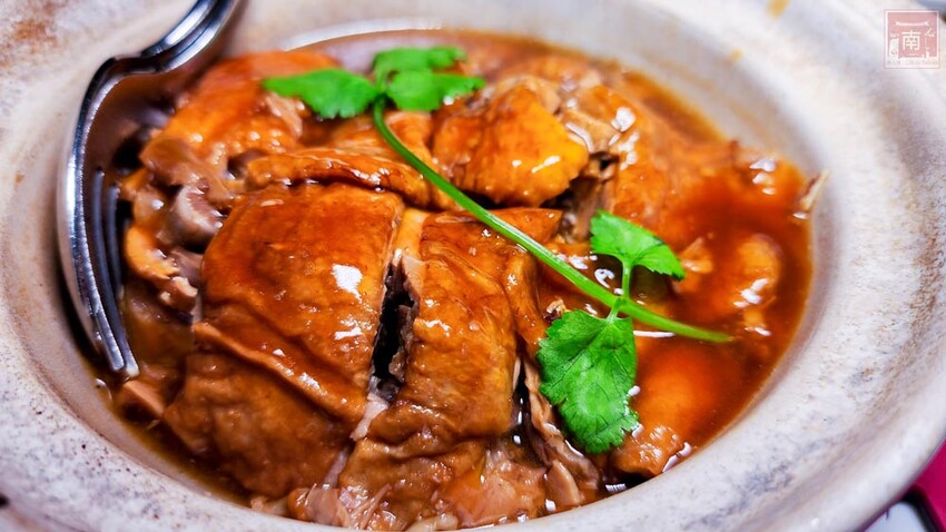 【臺南美食】“復刻老粵菜”經典再現，香港籍袁東海主廚重新演繹幾近失傳的廣東老菜，美極龍穿鳳翼、吊片蒸手剁肉餅、白雪藏龍等，每道160元起~彩豐樓粵式餐廳  - 南人幫