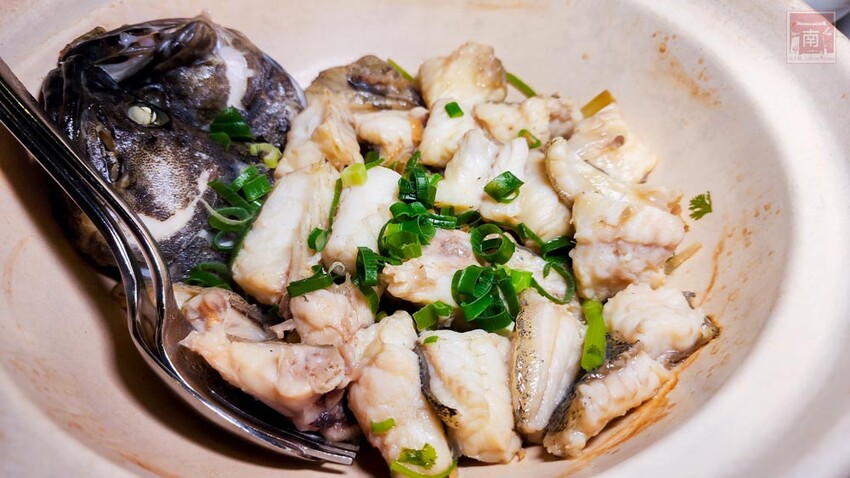 【臺南美食】“復刻老粵菜”經典再現，香港籍袁東海主廚重新演繹幾近失傳的廣東老菜，美極龍穿鳳翼、吊片蒸手剁肉餅、白雪藏龍等，每道160元起~彩豐樓粵式餐廳  - 南人幫