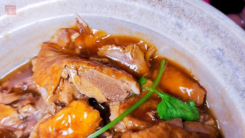 【臺南美食】“復刻老粵菜”經典再現，香港籍袁東海主廚重新演繹幾近失傳的廣東老菜，美極龍穿鳳翼、吊片蒸手剁肉餅、白雪藏龍等，每道160元起~彩豐樓粵式餐廳  - 南人幫