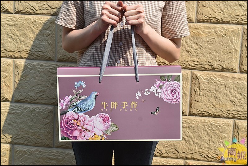 牛胖手作。超實惠!金玥中秋禮盒一盒三享受漂亮好吃價位親民.要送禮的話趕快預約-商妮吃喝遊樂