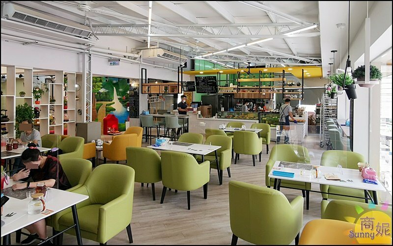 牛胖手作。超實惠!金玥中秋禮盒一盒三享受漂亮好吃價位親民.要送禮的話趕快預約-商妮吃喝遊樂