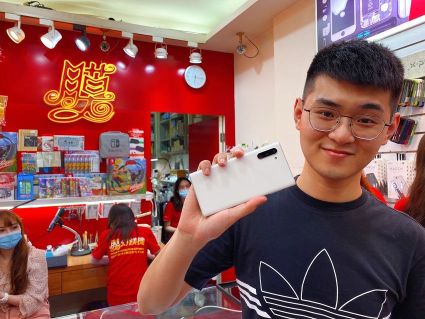 【新竹包膜】膜幻鎂機|Note10升級UV膠玻璃保貼、精準手工包膜體驗