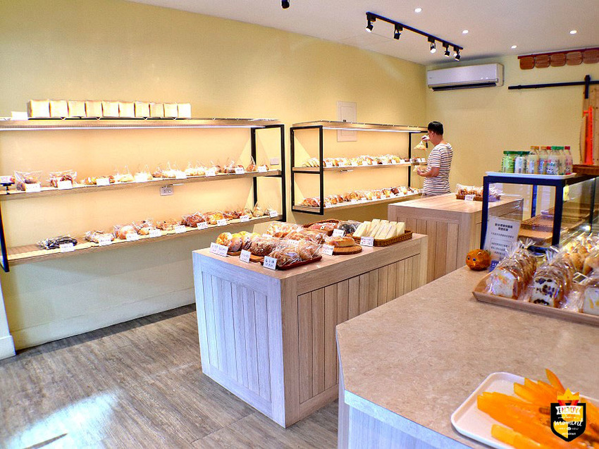 台南麵包店/無化學添加天然烘培/72小時自然發酵/每日限量賣完為止/嚴選高品質原物料/不用益麵劑改良劑/價格親民CP值高