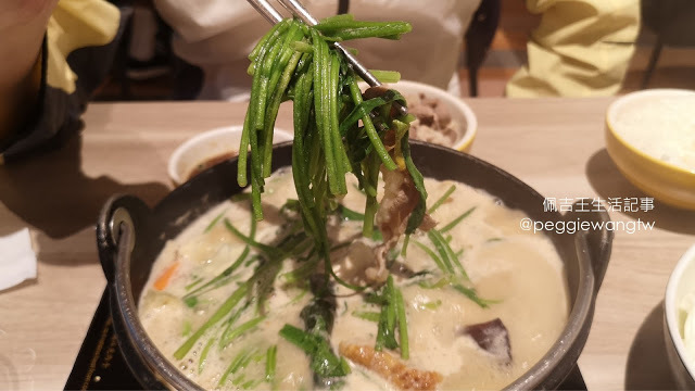 雞湯大叔信義店:網路超人氣火鍋店!平價實惠、五星級食材的白蘭地雞湯 為湯控而生的法式燒酒雞︱台北火鍋推薦、誠品信義美食