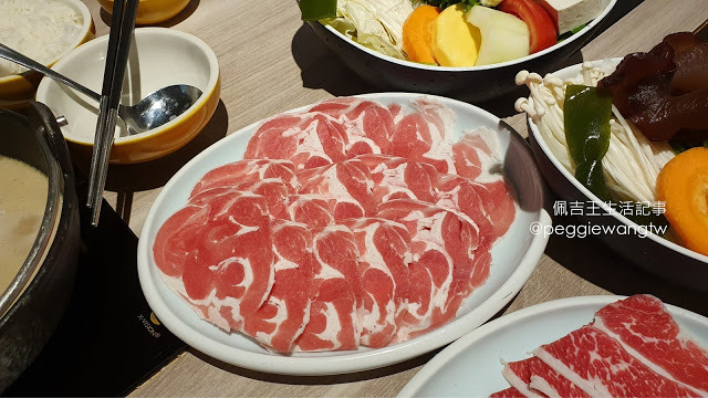 雞湯大叔信義店:網路超人氣火鍋店!平價實惠、五星級食材的白蘭地雞湯 為湯控而生的法式燒酒雞︱台北火鍋推薦、誠品信義美食