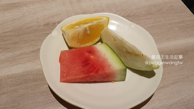 雞湯大叔信義店:網路超人氣火鍋店!平價實惠、五星級食材的白蘭地雞湯 為湯控而生的法式燒酒雞︱台北火鍋推薦、誠品信義美食