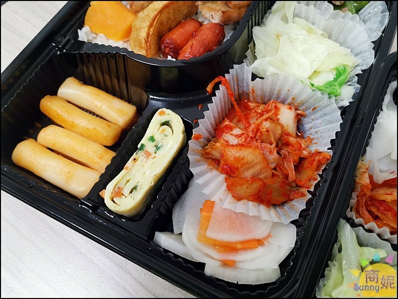 豬對有外帶。台中防疫便當滿滿料超划算!現烤燒肉加上9種配菜CP值爆表-商妮吃喝遊樂