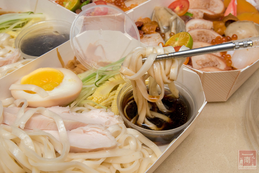 【臺南美食】海味十足的北海道烏賊飯｜外帶外送限定款餐點｜加入會員送200元折價券｜飯店主廚的日料餐廳｜日式便當｜中華料理~~初幸居食屋 - 南人幫