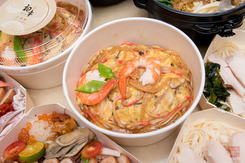 【臺南美食】海味十足的北海道烏賊飯｜外帶外送限定款餐點｜加入會員送200元折價券｜飯店主廚的日料餐廳｜日式便當｜中華料理~~初幸居食屋 - 南人幫