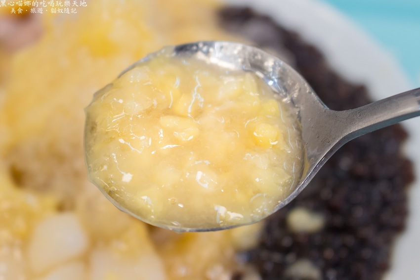 高雄苓雅︱寶字號。古早味冰店 冬瓜炒糖,每一口都有冬瓜香的清爽不甜膩剉冰~(忠孝店)