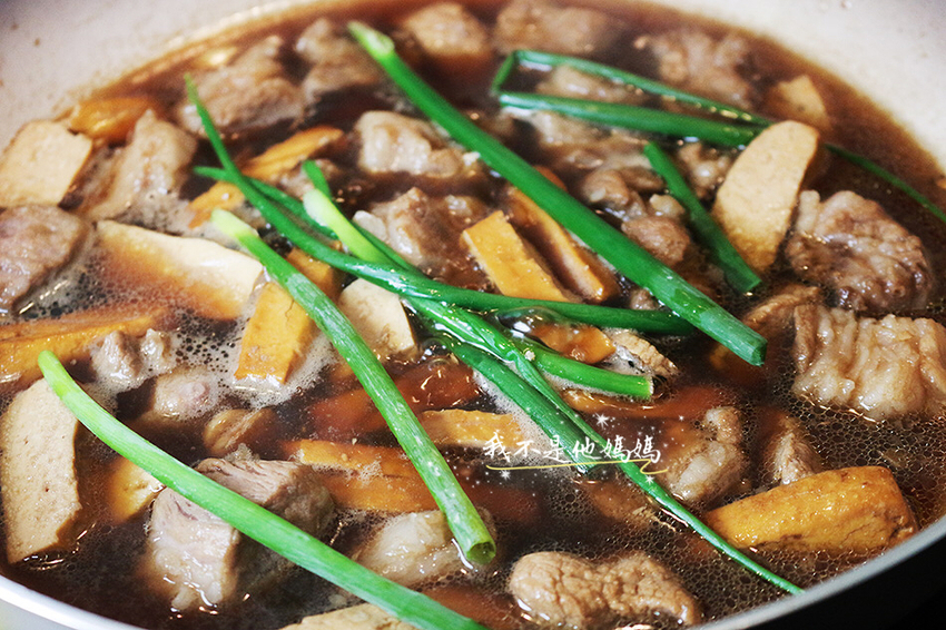 黑糖道,手炒黑糖,手作黑糖,老虎堂黑糖,一芳黑糖,蔗糖,黑糖茶,黑糖薑母茶,黑糖滷肉,黑糖魯肉,黑糖燉肉,黑糖食譜,黑糖薑塊,黑糖甜點