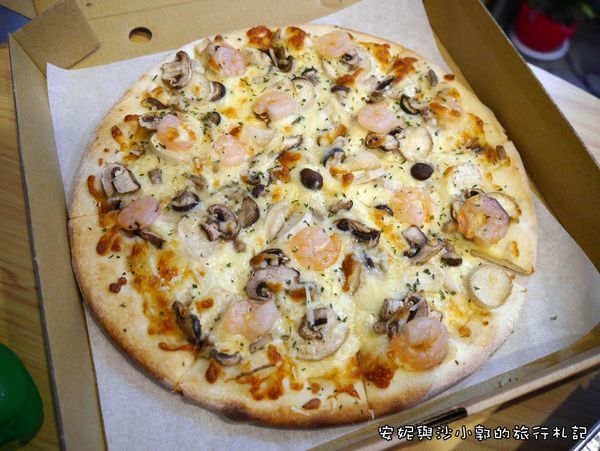 CRAZY PIZZA (11).JPG