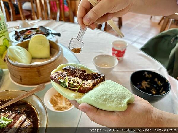 桃園·龍潭必吃餐廳｜山水緣庭園景觀餐廳·有戶外大草原｜首推客家美食｜家庭聚餐首選｜親子餐廳· 隱身山裡的古厝秘境餐廳