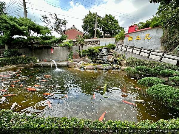 桃園·龍潭必吃餐廳｜山水緣庭園景觀餐廳·有戶外大草原｜首推客家美食｜家庭聚餐首選｜親子餐廳· 隱身山裡的古厝秘境餐廳