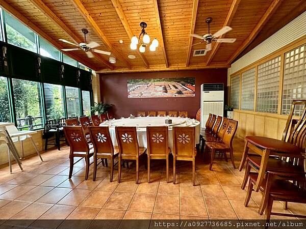 桃園·龍潭必吃餐廳｜山水緣庭園景觀餐廳·有戶外大草原｜首推客家美食｜家庭聚餐首選｜親子餐廳· 隱身山裡的古厝秘境餐廳