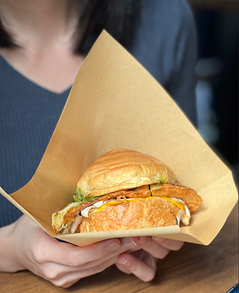 【龜山早午餐】來吃早餐龜山店 x 每桌必點招牌炒麵!還有酥皮