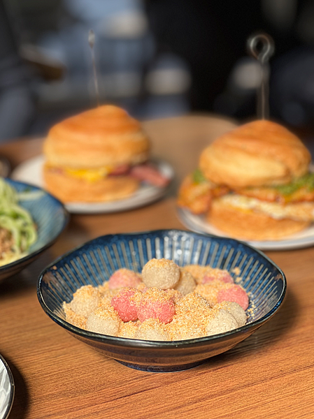 【龜山早午餐】來吃早餐龜山店 x 每桌必點招牌炒麵!還有酥皮