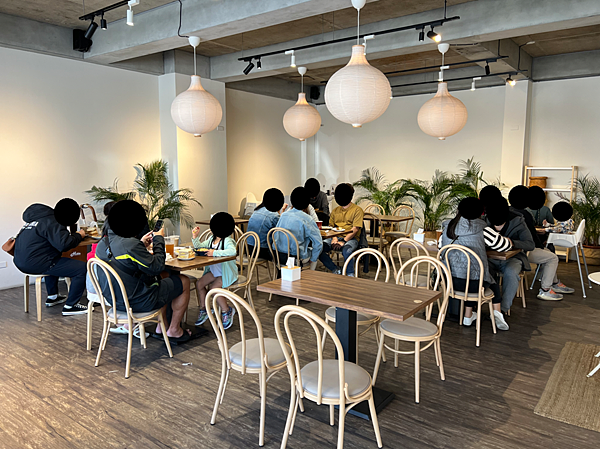 【龜山早午餐】來吃早餐龜山店 x 每桌必點招牌炒麵!還有酥皮