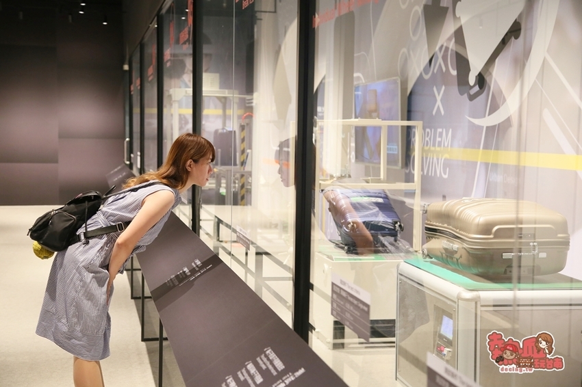 【台南景點】全台第一間以行李箱為主題的觀光工廠!這裡不只能開遊艇,還能環遊世界:萬國通路創意觀光工廠 - 熱血玩台南。跳躍新世界