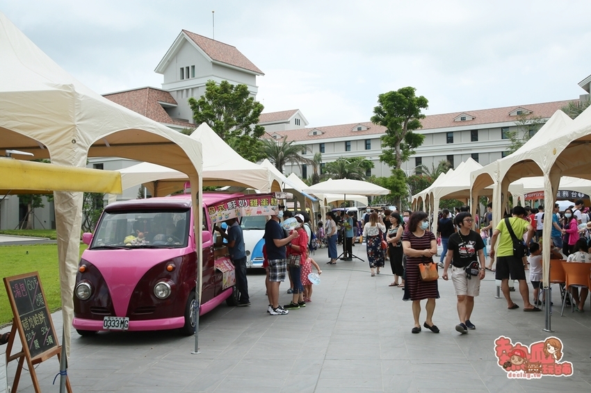 【台南景點】全台第一間以行李箱為主題的觀光工廠!這裡不只能開遊艇,還能環遊世界:萬國通路創意觀光工廠 - 熱血玩台南。跳躍新世界