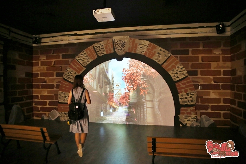 【台南景點】全台第一間以行李箱為主題的觀光工廠!這裡不只能開遊艇,還能環遊世界:萬國通路創意觀光工廠 - 熱血玩台南。跳躍新世界