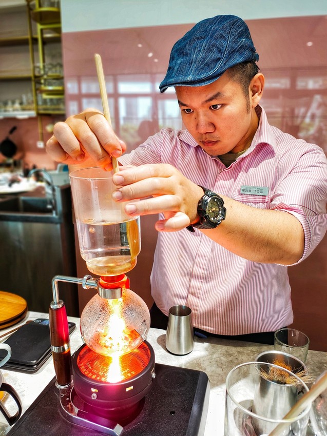 新北市林口美食-The cafe’ by 想 林口-遠離城市的塵囂，在大樓裡還你一抹寧靜  （邀約） @民宿女王芽月-美食.旅遊.全台趴趴走