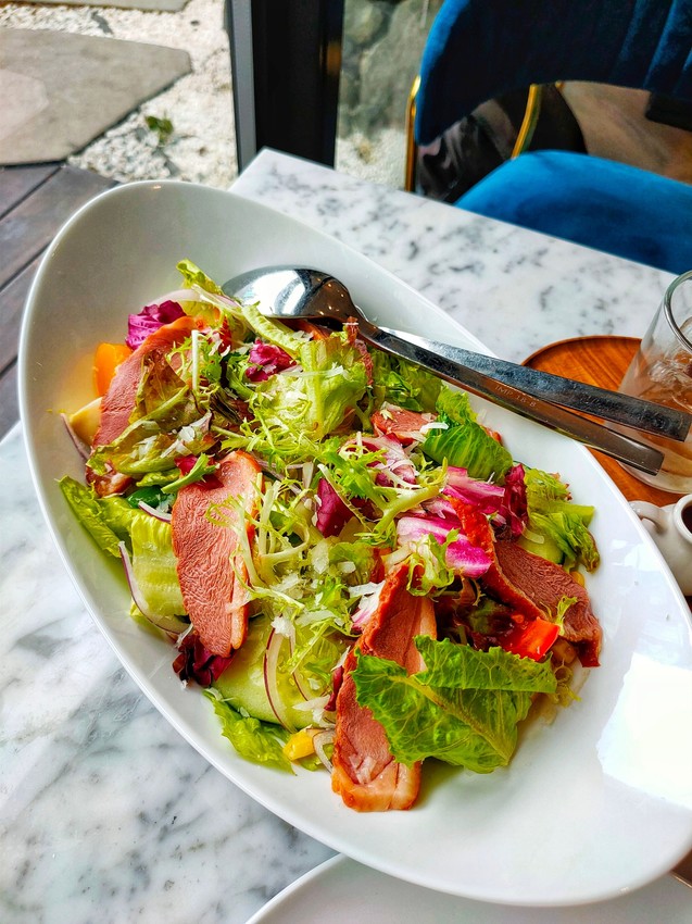 新北市林口美食-The cafe’ by 想 林口-遠離城市的塵囂，在大樓裡還你一抹寧靜  （邀約） @民宿女王芽月-美食.旅遊.全台趴趴走