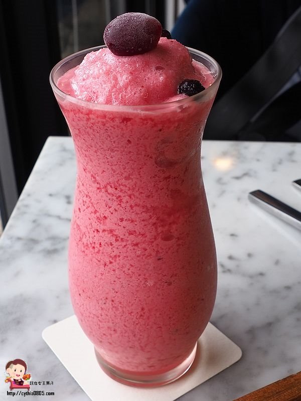 新北市林口美食-The cafe’ by 想 林口-遠離城市的塵囂，在大樓裡還你一抹寧靜  （邀約） @民宿女王芽月-美食.旅遊.全台趴趴走