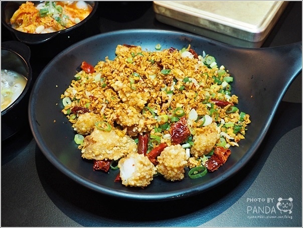 /tmp/phpS6fUv3 /tmp/phpS6fUv3