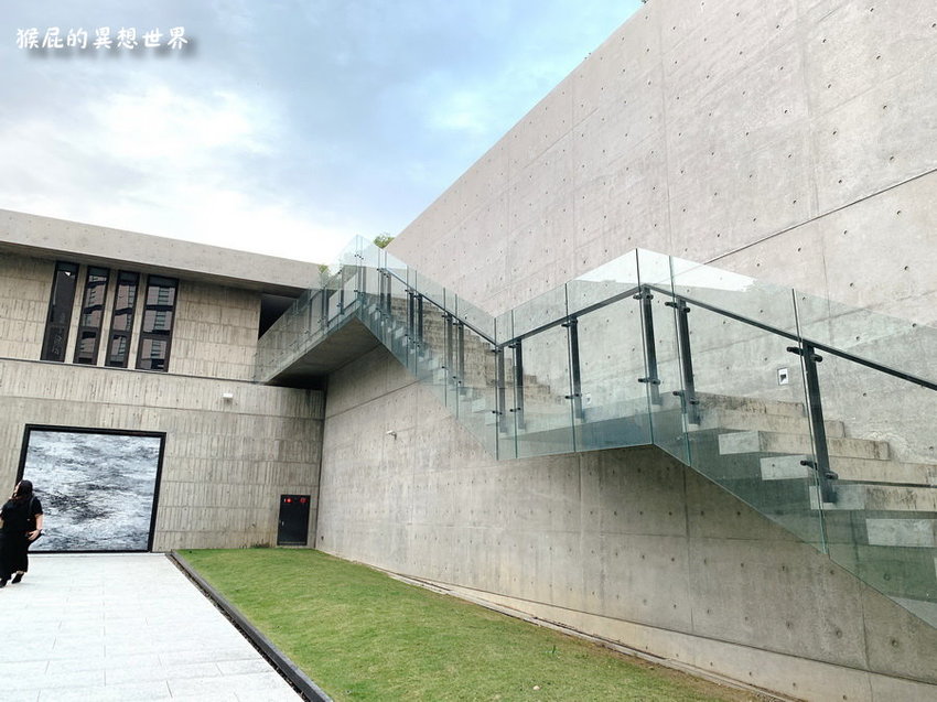 【台中伴手禮推薦】一福堂百年糕餅名店!現烤菠蘿蛋黃酥、檸檬餅、黃金Q餅,還有全台首創珍珠奶茶太陽餅!台中一日遊必買伴手禮!台中景點推薦! @猴屁的異想世界