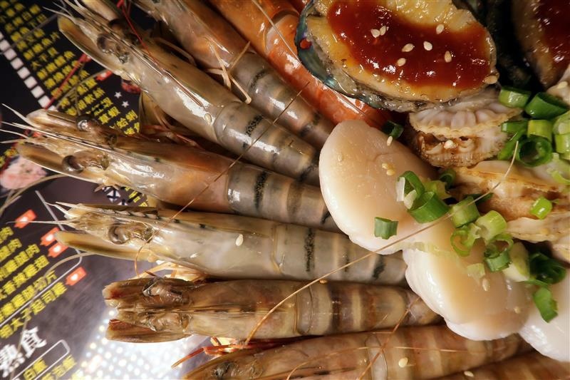 板橋燒肉吃到飽 燒肉殿 板橋耶誕城025.jpg 板橋燒肉吃到飽 燒肉殿 板橋耶誕城025.jpg