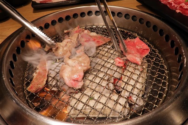 板橋燒肉吃到飽 燒肉殿 板橋耶誕城032.jpg 板橋燒肉吃到飽 燒肉殿 板橋耶誕城032.jpg
