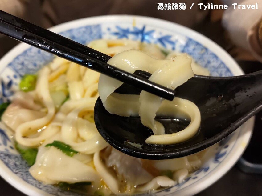 台北市大安區【台北美食】牛老大麵館,招牌刀削麵料多實在 | 師大夜市美食 | 師範大學 | 大安美食 | 台電大樓美食推薦