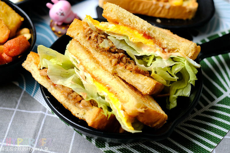 台中平價早午餐,台中平價早餐,台中早午餐,台中早安山丘,台中早餐,台中東區早餐,台中東區美食,台中美食,打拋豬,早安山丘,早安山丘台中,早安山丘忠孝店,早安山丘東區,早安山丘菜單2020 @強生與小吠的Hyper人蔘~