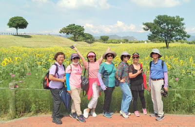 中壢社大周四趴趴走[后里花田綠廊]曬到快冒煙啦!!