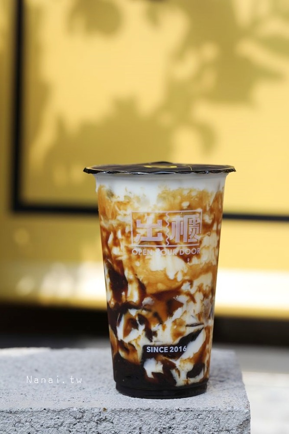 出櫃OpenYourDoor冷飲專賣(太平勤益)。罪惡奶蓋最便宜只要29元！新品可可厚奶蓋濃郁可可香,鹹甜感超欠喝；咀嚼療癒系加5元寒天,珍珠,椰果一次擁有！ - Nana愛旅行札記