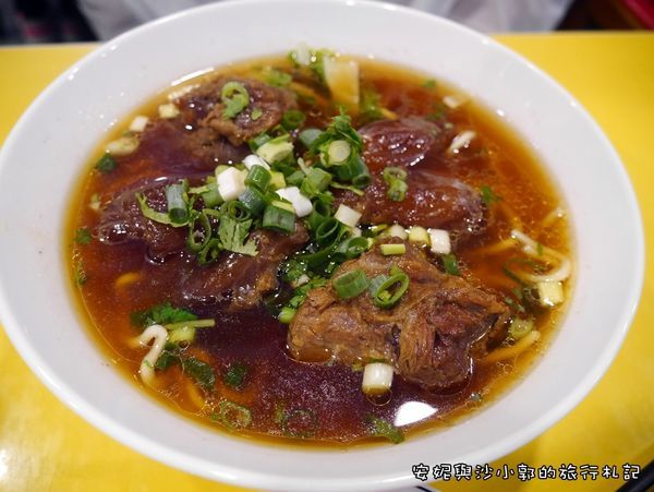 龍記牛肉麵10.JPG