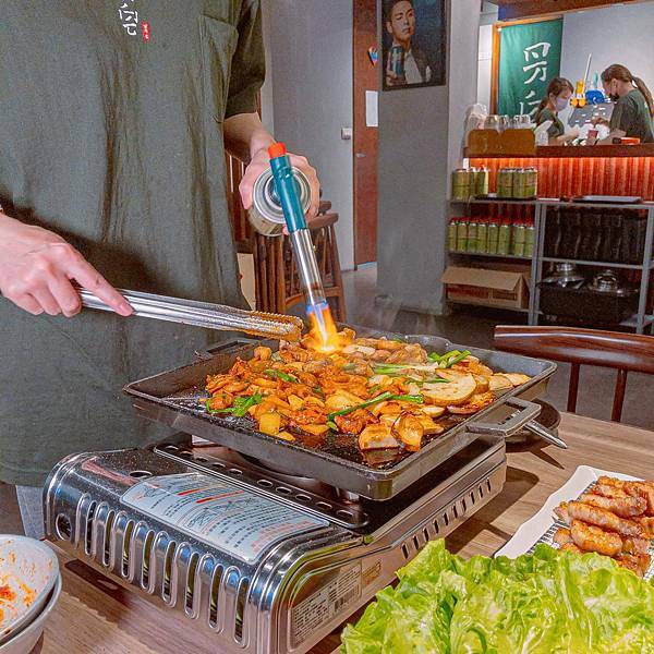 台北 松山區 男宅韓館돼지곱창 韓式烤腸烤肉 18.jpeg