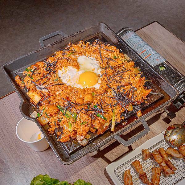 台北 松山區 男宅韓館돼지곱창 韓式烤腸烤肉 21.jpeg