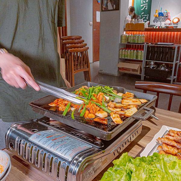 台北 松山區 男宅韓館돼지곱창 韓式烤腸烤肉 17.jpeg