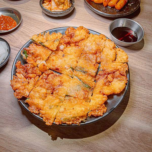 台北 松山區 男宅韓館돼지곱창 韓式烤腸烤肉 8.jpeg