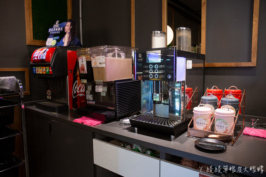 蒙古紅火鍋插旗桃園！桃園中壢火鍋吃到飽推薦，百種火鍋食材無限量供應！快跟臉一樣大的安格斯牛肉