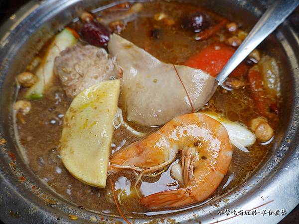 麻辣蒙古鍋-蒙古紅中壢店 (1).jpg