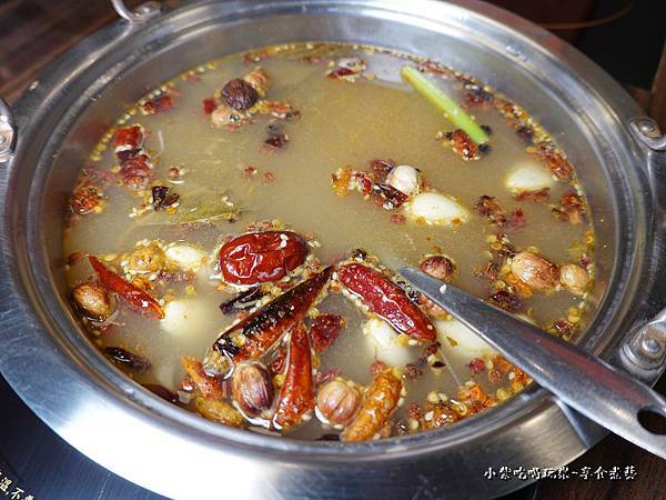 麻辣蒙古鍋-蒙古紅中壢店 (3).jpg