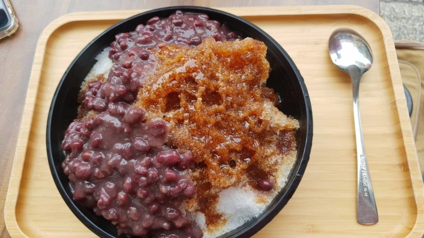 【宜蘭.礁溪】冰雪雪花冰40年老店。大推花生雪花冰+抹茶紅豆冰