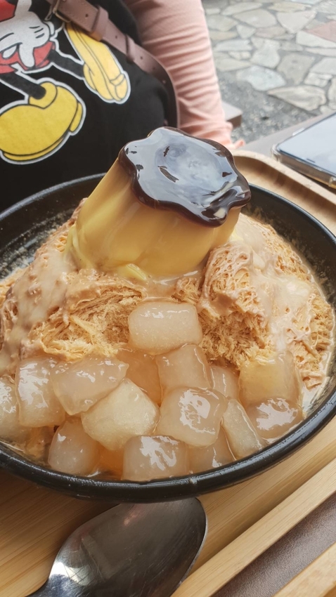 【宜蘭.礁溪】冰雪雪花冰40年老店。大推花生雪花冰+抹茶紅豆冰