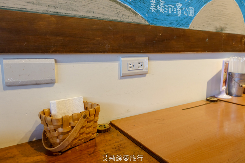 內湖美食》早點初發 真材實料花生醬火腿總匯三明治配高大鮮奶 - 艾莉絲愛旅行