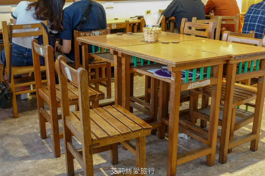 內湖美食》早點初發 真材實料花生醬火腿總匯三明治配高大鮮奶 - 艾莉絲愛旅行